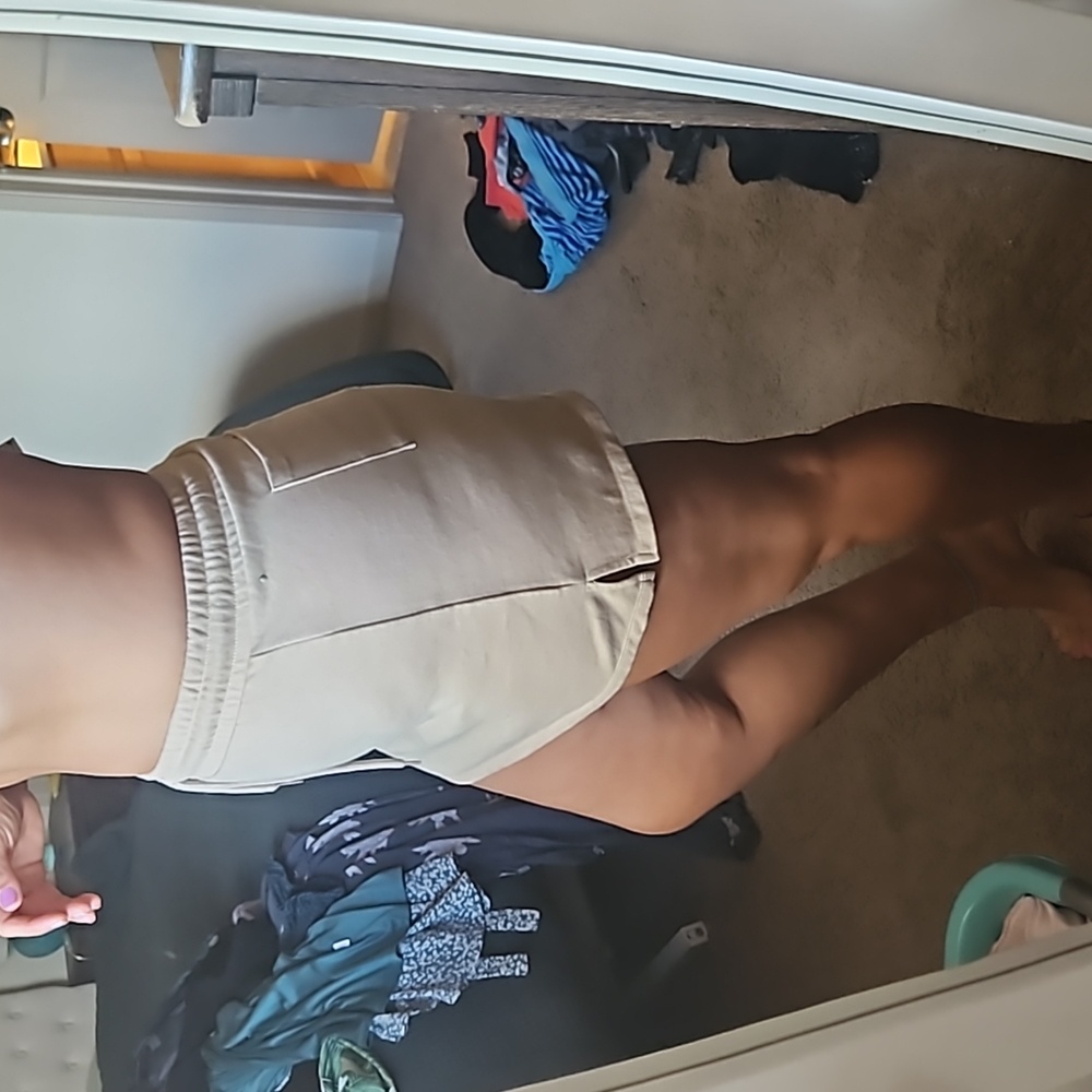 Mini skirt - Picture 2 of 2